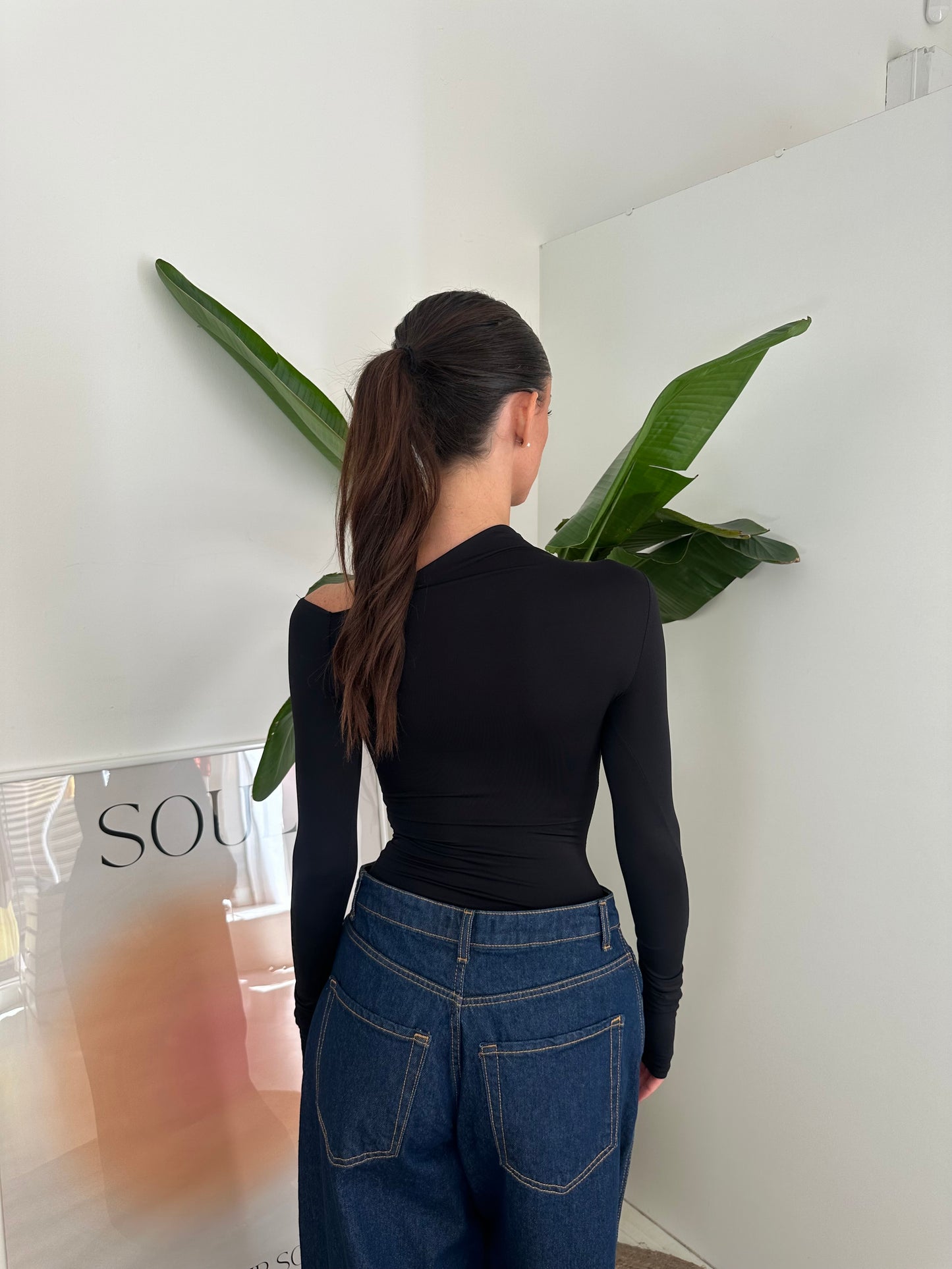 Asymmetric Longsleeve