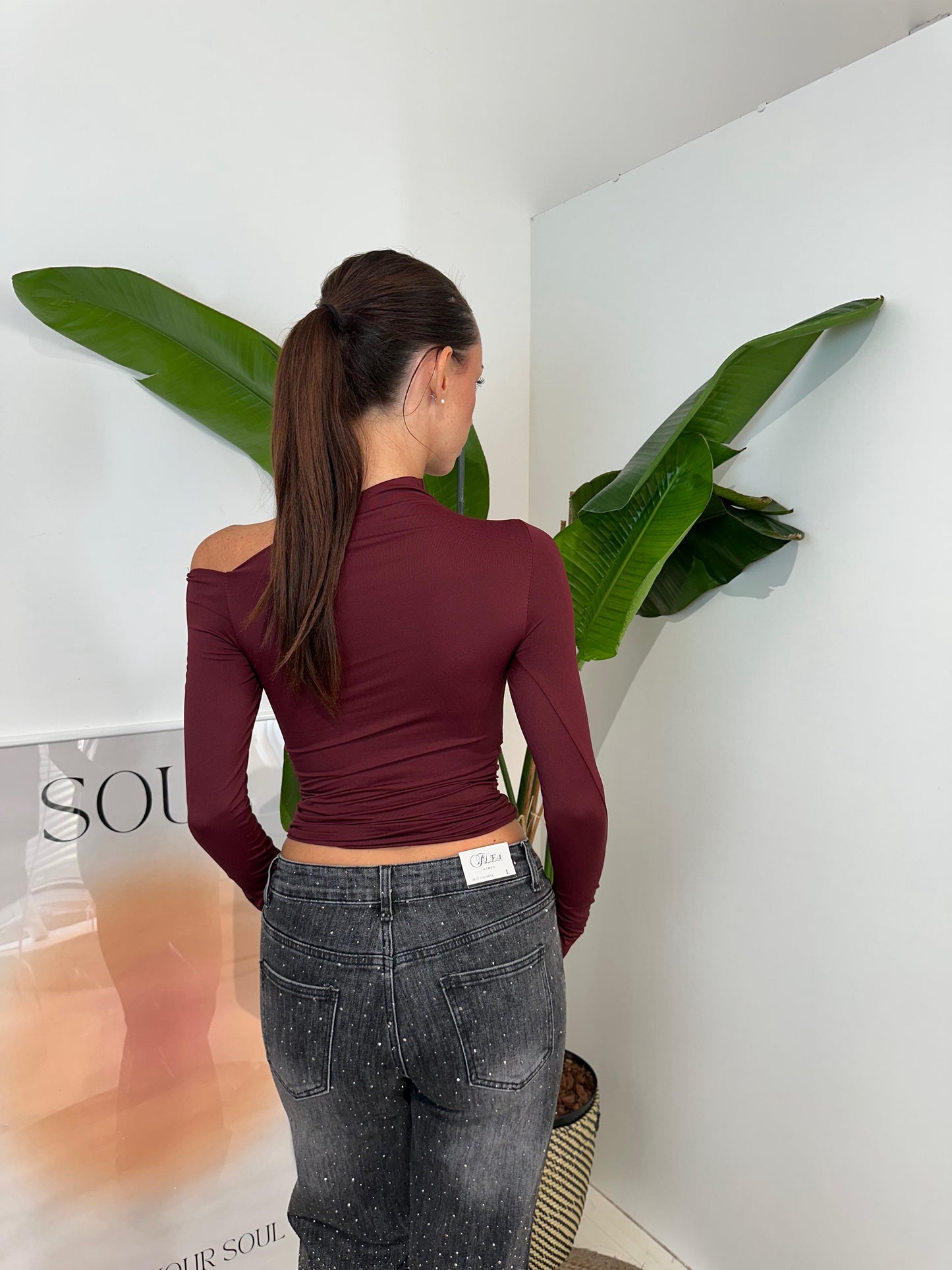 Asymmetric Longsleeve